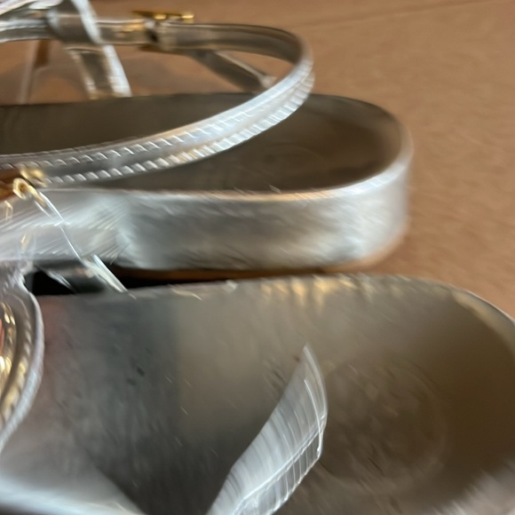 Toryburch Sandal - Picture 12 of 13